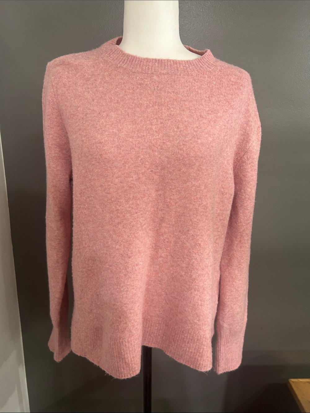 J.Crew Women’s Soft Pink Crewneck Sweater